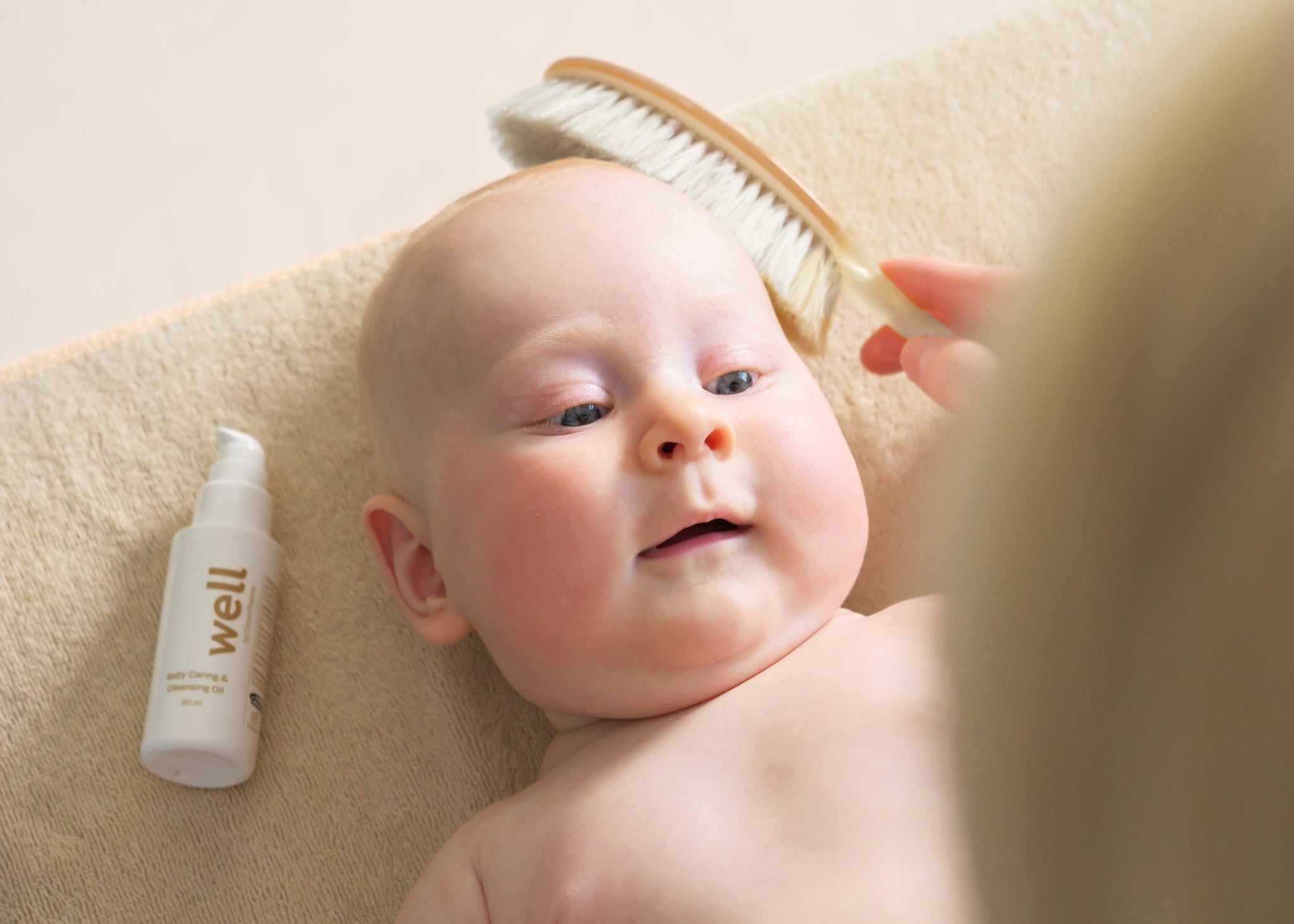 Baby oil and cradle cap