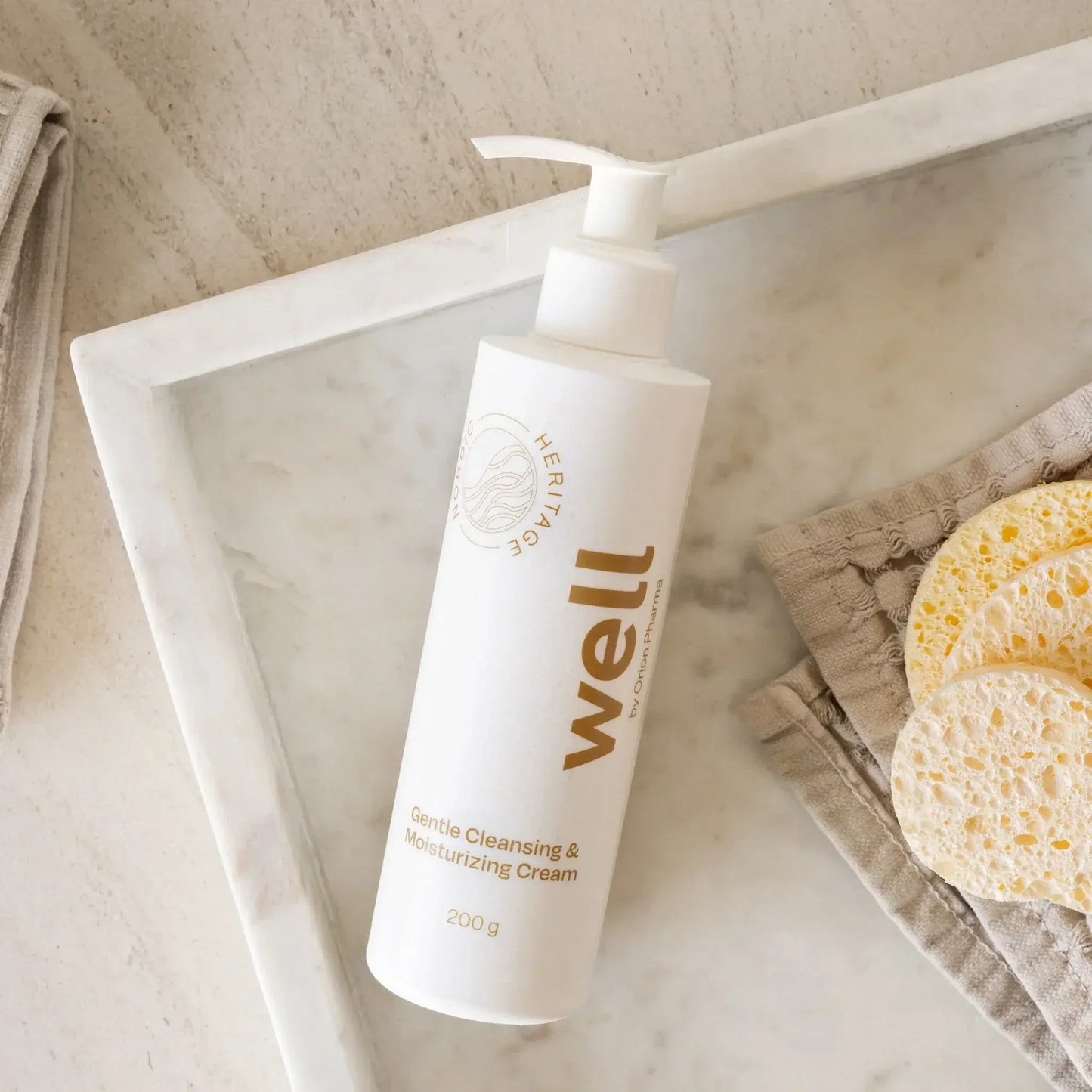 Well by Orion Pharma Gentle Cleansing & Moisturizing Cream 200 g Fragrance-free & vegan, for the whole family
